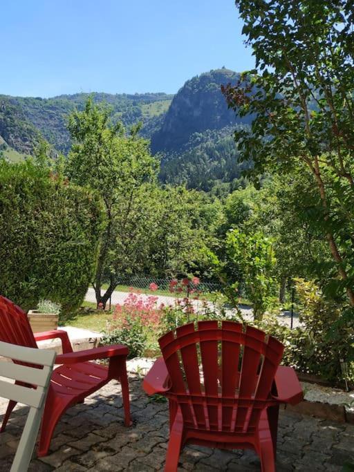Appartement Rez De Jardin Montee De L'Alpe D'Huez La Garde  Eksteriør bilde