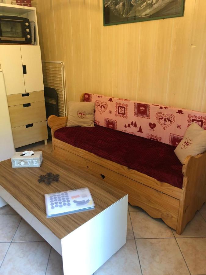 Appartement Rez De Jardin Montee De L'Alpe D'Huez La Garde  Eksteriør bilde